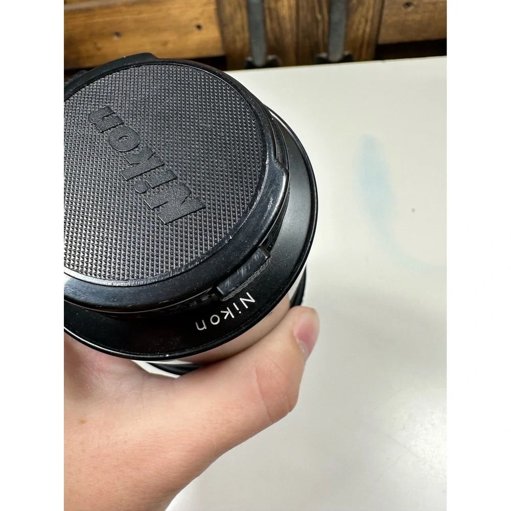Nikon Vintage Lens 18-200mm 1:4.5 f= 80-200mm Zoom Nikkor W Original Caps‎ NICE!